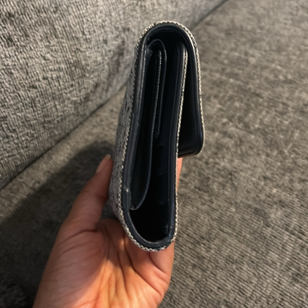 LOUIS VUITTON
Navy Monogram Mini Lin International Wallet - Picture 8 of 13